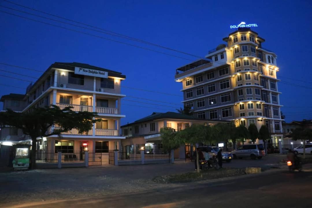 Dolphin Hotel Tanga Buitenkant foto